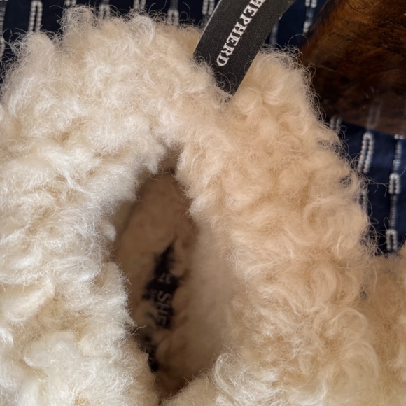 Sheepskin Slippers - size 37 - Picture 6 of 13